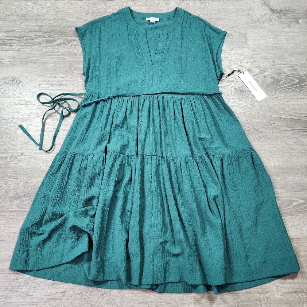 NWT CALVIN KLEIN Emerald Green Tiered Short Sleeve Midi Dress 10